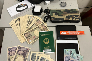 Hành khách bỏ quên 818.000 yên Nhật tại Nội Bài