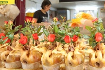 Người làm nghề nấu cỗ tất bật dịp Rằm tháng Giêng