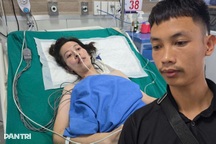 Người đàn ông nghèo bật khóc: "Chồng biết lấy gì để cứu em đây, vợ ơi?"