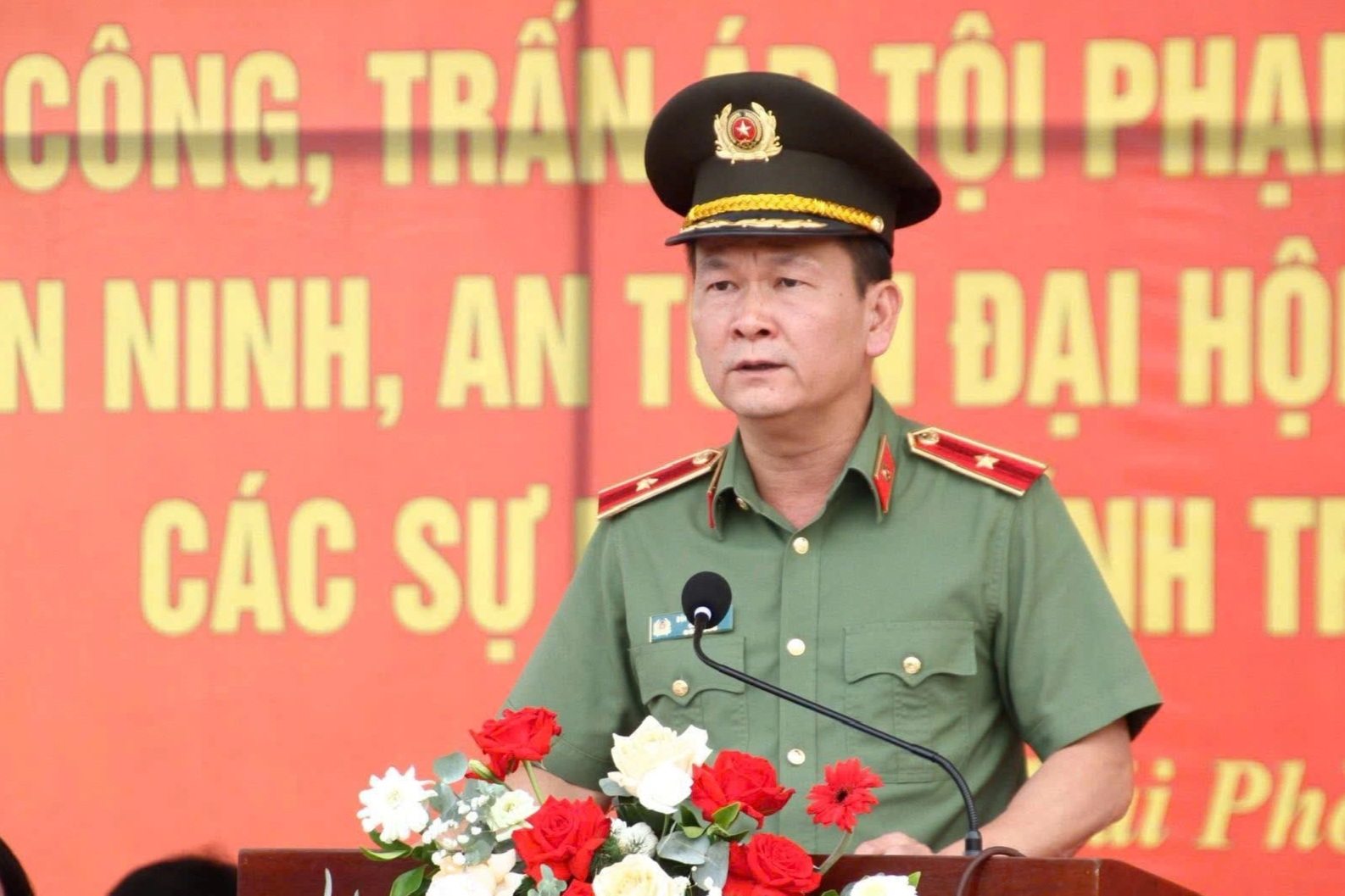 Hơn 800 công an Hải Phòng ra quân bảo vệ Đại hội Đảng các cấp - 2