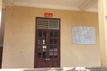 Nghệ An: Cán bộ đi ăn cưới, công sở không một bóng người?