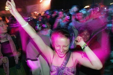 Kích thích bộ não bằng xung từ để thay đổi cách thưởng thức âm nhạc