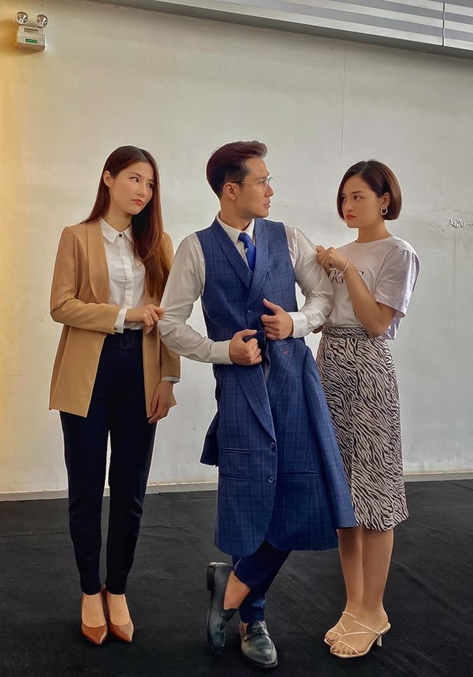 Dàn diễn viên Việt tích cực trở lại công việc sau giãn cách xã hội - 5 Dàn diễn viên Việt tích cực trở lại công việc sau giãn cách xã hội - 5