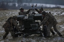 Tên lửa ồ ạt dội vào Ukraine, Nga khai hỏa trận chiến mùa đông