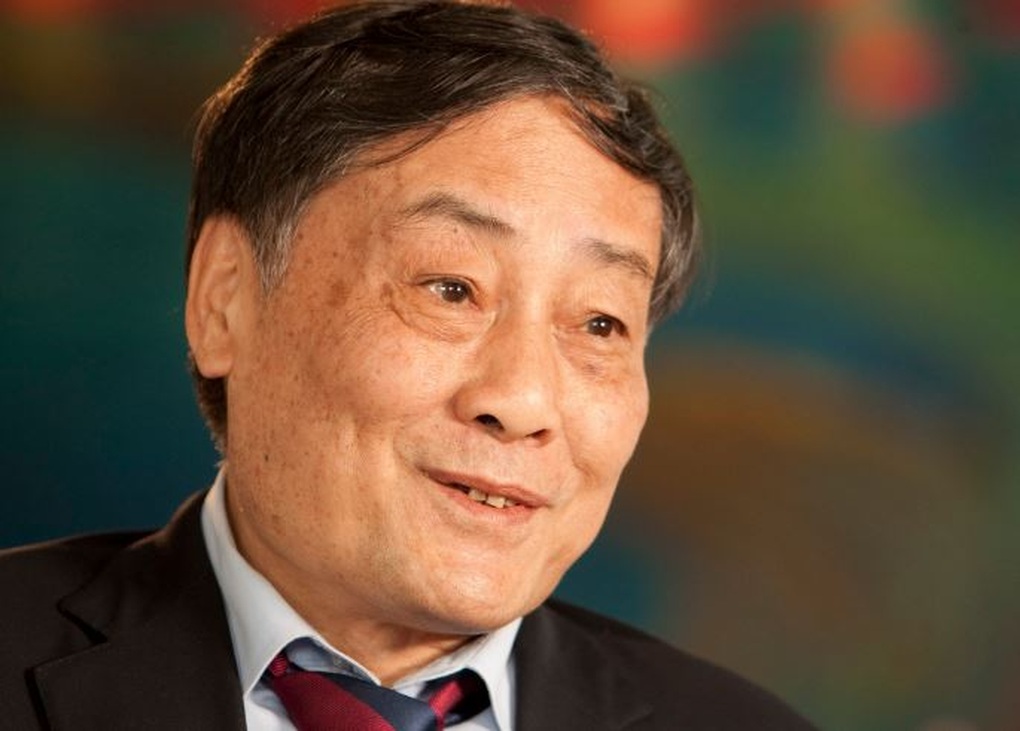 Cuộc đời của vị đại gia giàu nhất Trung Quốc, từng bán đồ uống vỉa hè - 2