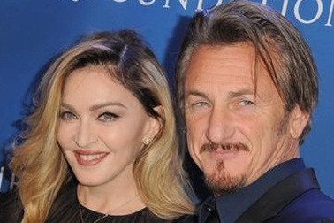 Những ngôi sao nổi tiếng vẫn “lận đận” tình duyên