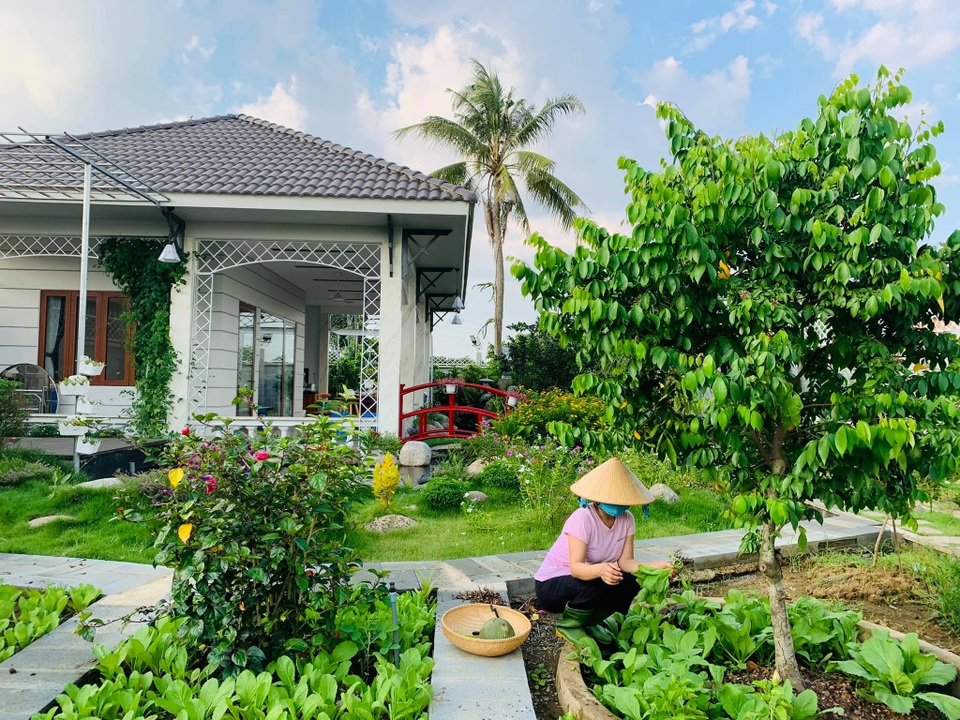 Khu vườn 720m2 đẹp như resort thu nhỏ người chồng tặng vợ ở Đồng Nai - 4 Khu vườn 720m2 đẹp như resort thu nhỏ người chồng tặng vợ ở Đồng Nai - 4