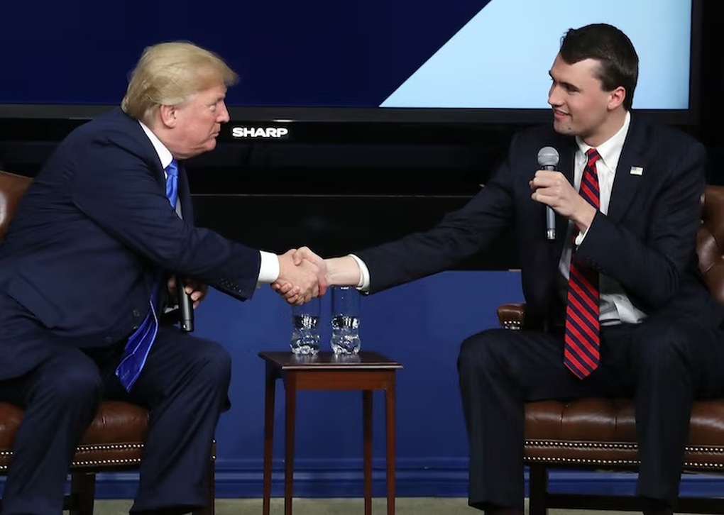 Chân dung đồng minh của Tổng thống Donald Trump bị ám sát - 2 Chân dung đồng minh của Tổng thống Donald Trump bị ám sát - 2