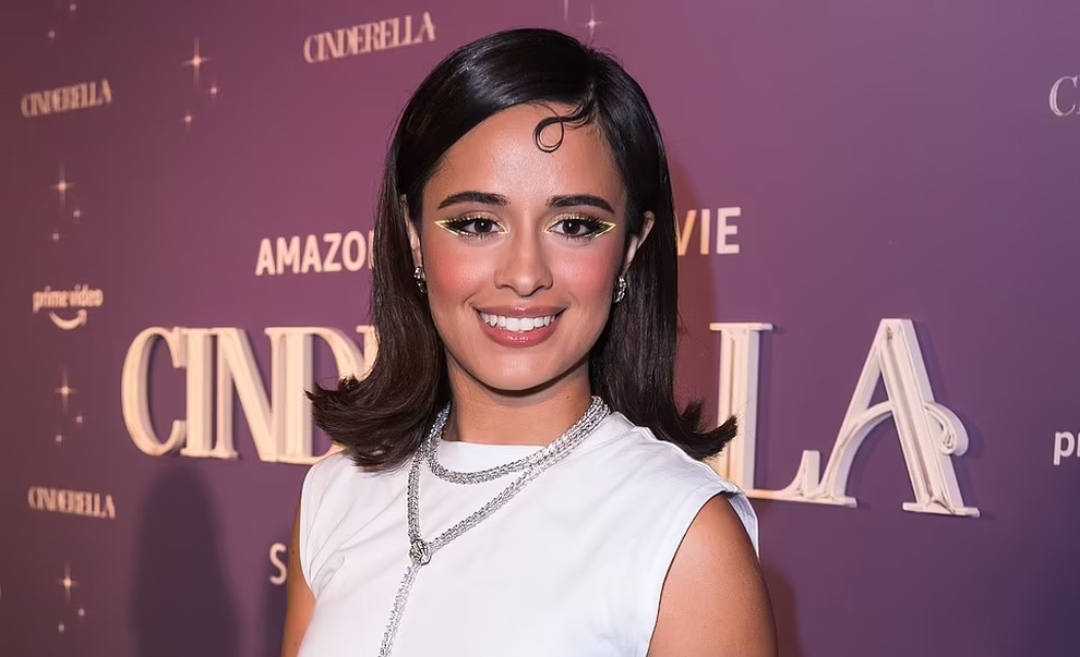 Ngắm biệt thự sang trọng của ca sĩ sở hữu bản hit tỷ view Camila Cabello - 8 Ngắm biệt thự sang trọng của ca sĩ sở hữu bản hit tỷ view Camila Cabello - 8