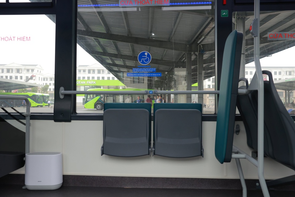 Xe buýt điện của tỷ phú Phạm Nhật Vượng chính thức lăn bánh - 5 Xe buýt điện của tỷ phú Phạm Nhật Vượng chính thức lăn bánh - 5