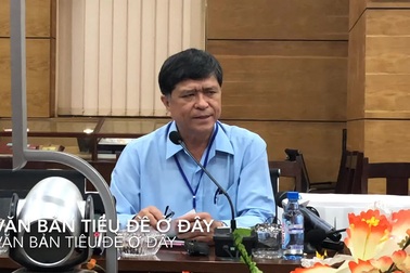 Ông Nguyễn Văn Hiếu - Phó Giám đốc Sở GD-ĐT thông tin về tình hình chấm thi