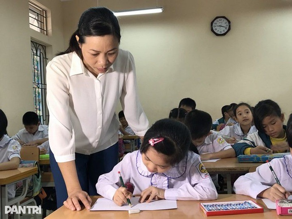 Thầy hiệu trưởng: Hình ảnh trẻ em gà gật tới lớp khiến tôi ám ảnh - 3 Thầy hiệu trưởng: Hình ảnh trẻ em gà gật tới lớp khiến tôi ám ảnh - 3