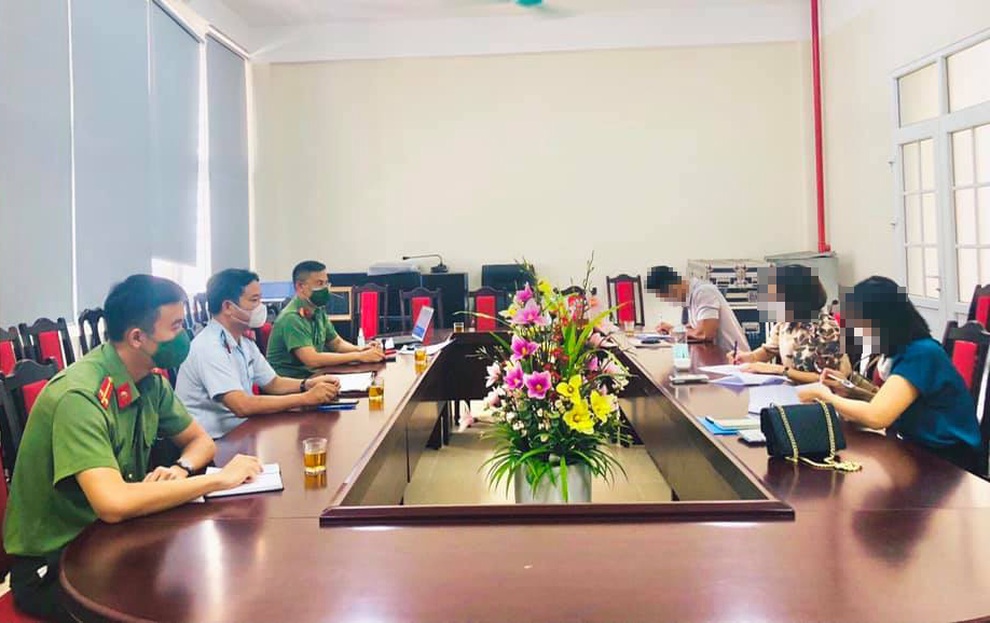 Phao tin TP Vinh thực hiện Chỉ thị 16+, nhiều người bị phạt - 1 Phao tin TP Vinh thực hiện Chỉ thị 16+, nhiều người bị phạt - 1