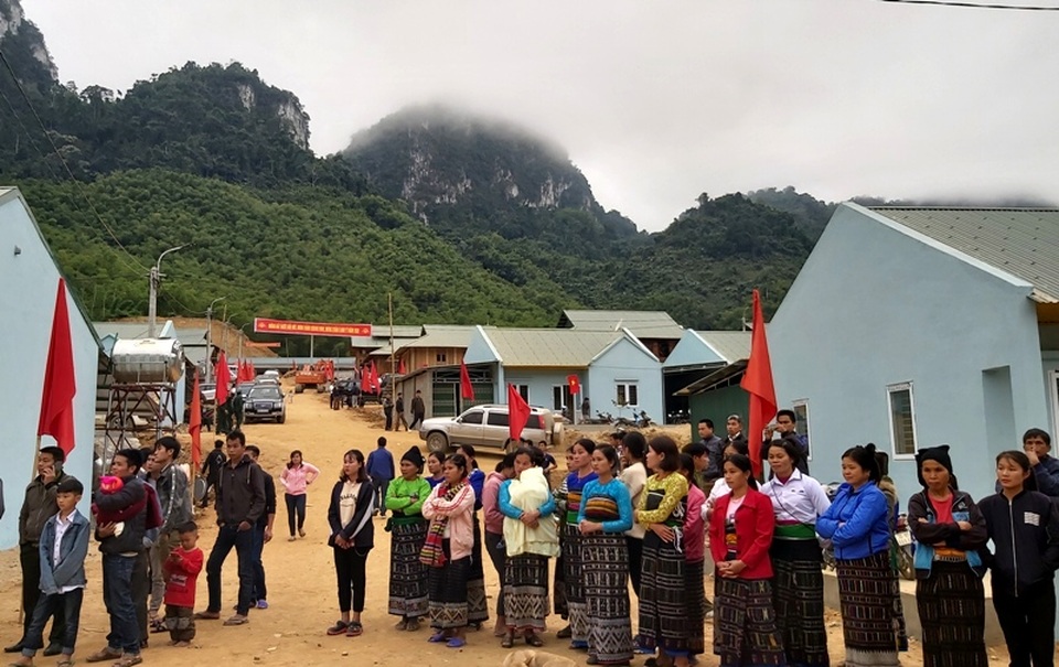 Tết sớm nơi bản làng vùng biên từng bị cơn lũ kinh hoàng quét qua - 4 Tết sớm nơi bản làng vùng biên từng bị cơn lũ kinh hoàng quét qua - 4