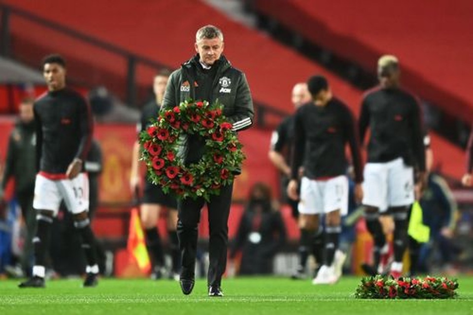 Những khoảnh khắc Arsenal hạ gục Man Utd tại Old Trafford - 4 Những khoảnh khắc Arsenal hạ gục Man Utd tại Old Trafford - 4
