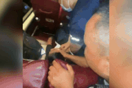 45 giây ngoạn mục cứu bệnh nhân bị ngưng tim trên xe khách