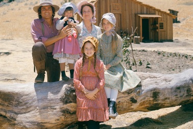 Dàn diễn viên "Ngôi nhà nhỏ trên thảo nguyên" sau 45 năm