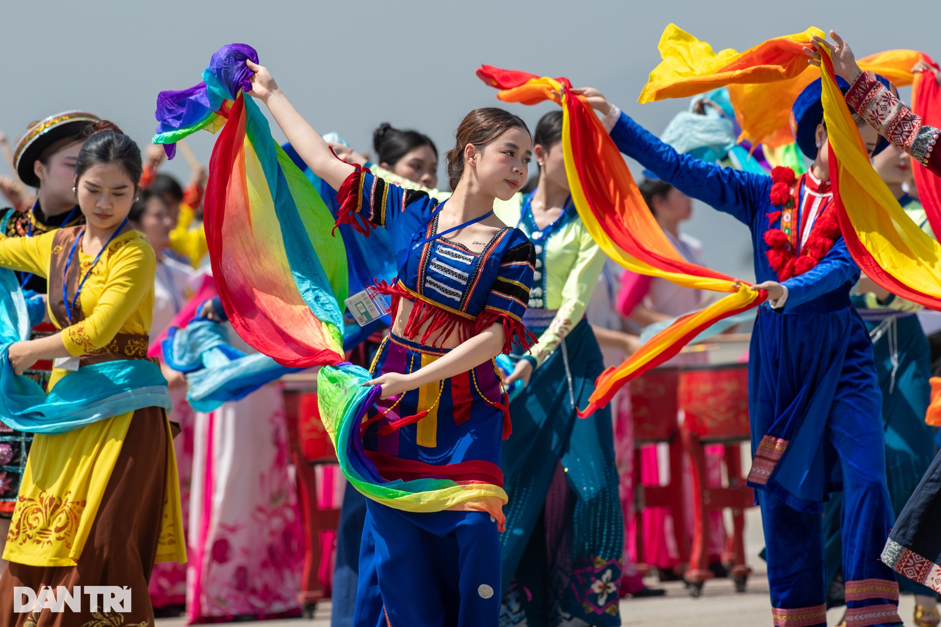Thủ tướng Phạm Minh Chính tiễn Tổng Bí thư, Chủ tịch Trung Quốc Tập Cận Bình tại sân bay - 6 Thủ tướng Phạm Minh Chính tiễn Tổng Bí thư, Chủ tịch Trung Quốc Tập Cận Bình tại sân bay - 6
