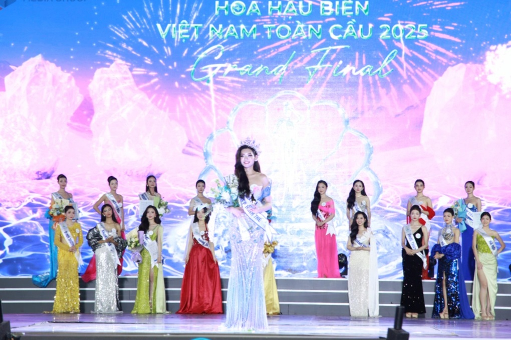 Nguyễn Hoài Phương Anh đăng quang Hoa hậu Biển Việt Nam toàn cầu 2025 - 1 Nguyễn Hoài Phương Anh đăng quang Hoa hậu Biển Việt Nam toàn cầu 2025