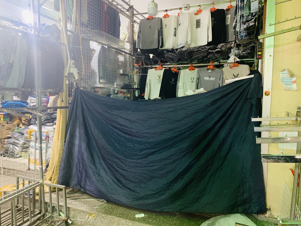 Lạ chưa từng thấy: Tiểu thương chợ Ninh Hiệp đồng loạt đóng cửa áp Tết - 5 Lạ chưa từng thấy: Tiểu thương chợ Ninh Hiệp đồng loạt đóng cửa áp Tết - 5