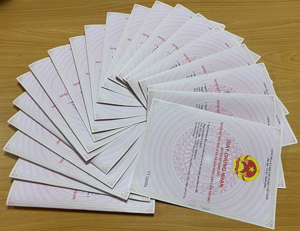 Bcons trao giấy chứng nhận quyền sở hữu căn hộ Bcons Suối Tiên - 1