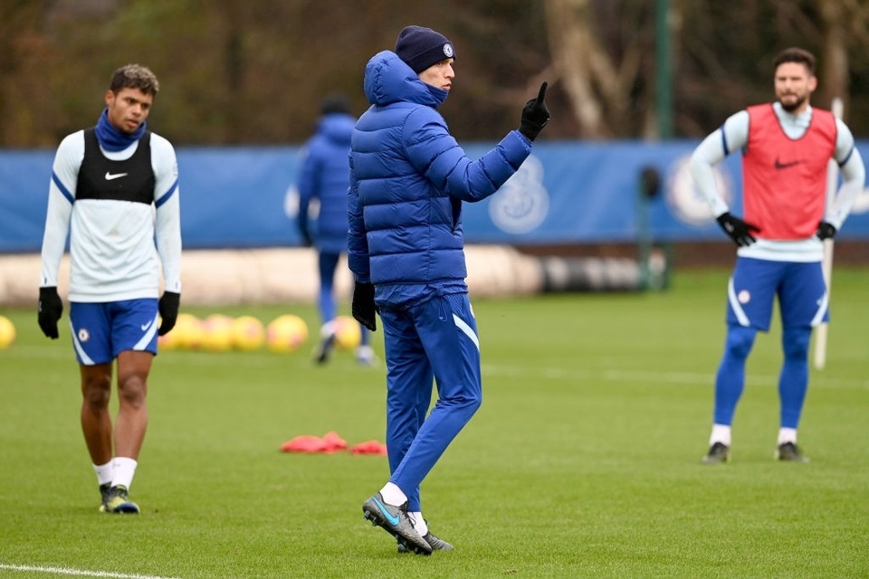 HLV Tuchel bắt cầu thủ Chelsea tập luyện với trái bóng mini - 6 HLV Tuchel bắt cầu thủ Chelsea tập luyện với trái bóng mini - 6