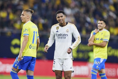 Bellingham ghi bàn, Real Madrid trở lại ngôi đầu bảng La Liga