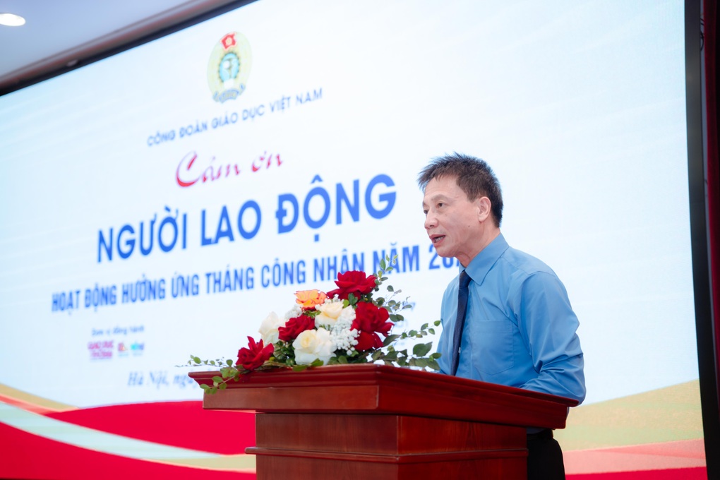 Elmich Việt Nam đồng hành tri ân người lao động ngành giáo dục - 1 Elmich Việt Nam đồng hành tri ân người lao động ngành giáo dục - 1