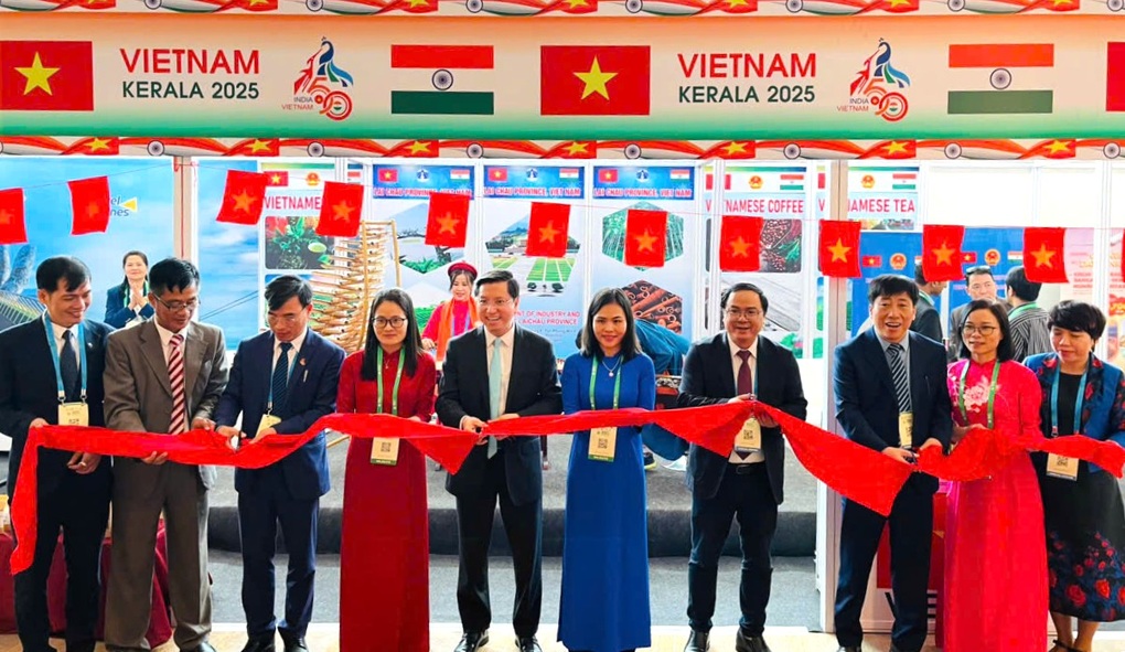 Tỉnh Lai Châu nâng cao năng lực cạnh tranh, kiến tạo môi trường đầu tư - 1 Tỉnh Lai Châu nâng cao năng lực cạnh tranh, kiến tạo môi trường đầu tư - 1