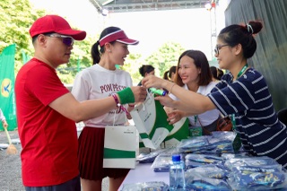Phương Oanh - Shark Bình đấu "máu lửa", gây sốt ở giải pickleball Dân trí - 1