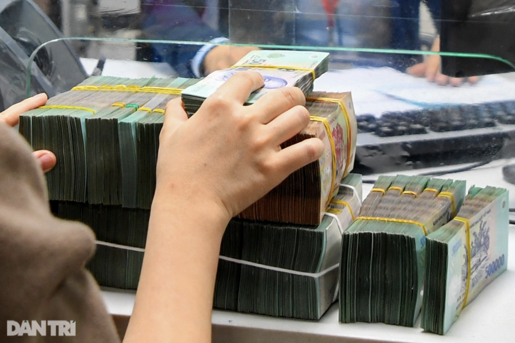 Chính phủ lưu ý Ngân hàng Nhà nước nghiên cứu tiếp tục hạ lãi suất - 1 Chính phủ lưu ý Ngân hàng Nhà nước nghiên cứu tiếp tục hạ lãi suất - 1