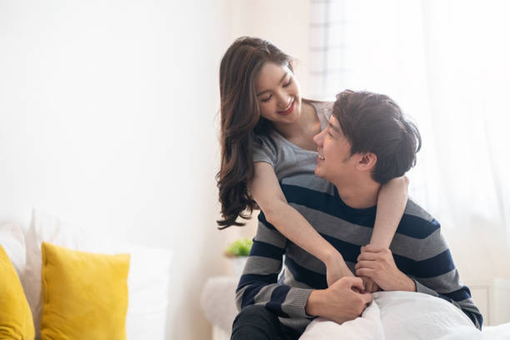 Tôi bất an vì mới yêu lần đầu còn anh ấy có nhiều mối tình trong quá khứ - 1 Tôi bất an vì mới yêu lần đầu còn anh ấy có nhiều mối tình trong quá khứ - 1