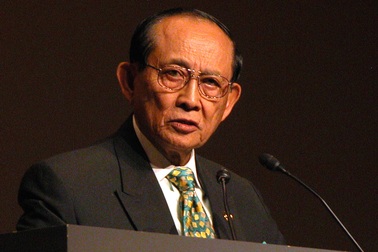 Cựu Tổng thống Philippines nhận lời tới Trung Quốc đàm phán