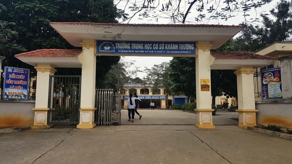 Nghi án mua bán trinh học sinh ở Ba Vì: Nhà trường báo cáo sự việc - 2 Nghi án mua bán trinh học sinh ở Ba Vì: Nhà trường báo cáo sự việc - 2