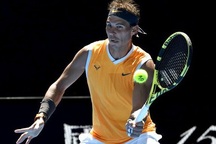 Australian Open: Sharapova, Nadal thắng trắng trong trận ra quân