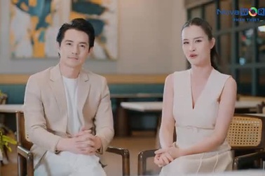 Đông Nhi Ông Cao Thắng lái xe mui trần check-in NovaWorld Phan Thiet