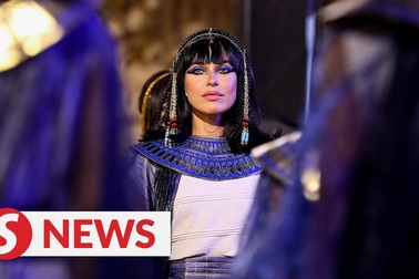 Choáng ngợp "cuộc diễu hành vàng" của xác ướp hoàng gia Ai Cập 3.000 tuổi