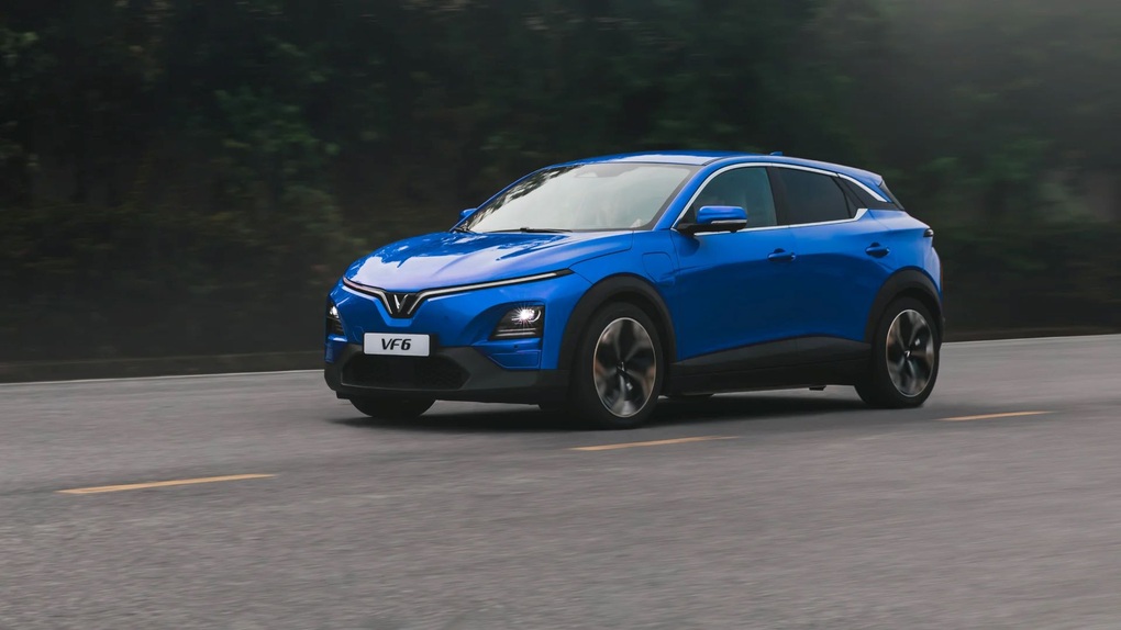 Người dùng chia sẻ về VF 6 sau chiến thắng thuyết phục tại Car Awards 2023 - 3 Người dùng chia sẻ về VF 6 sau chiến thắng thuyết phục tại Car Awards 2023 - 3