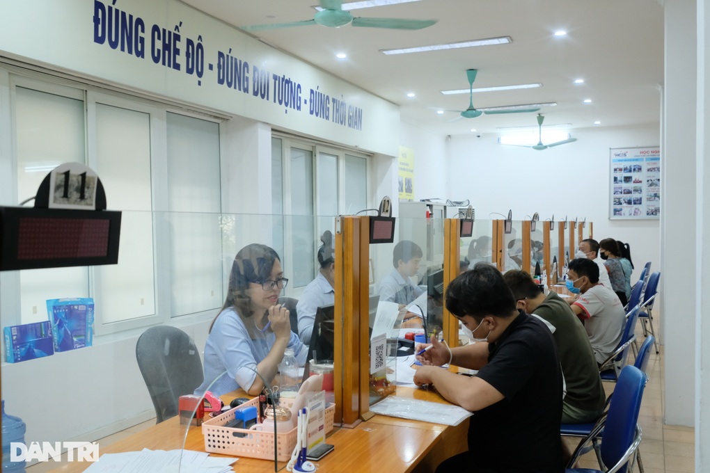 Ngành nghề nào có lao động mất việc, đăng kí trợ cấp thất nghiệp nhiều nhất? - 1 Ngành nghề nào có lao động mất việc, đăng kí trợ cấp thất nghiệp nhiều nhất? - 1