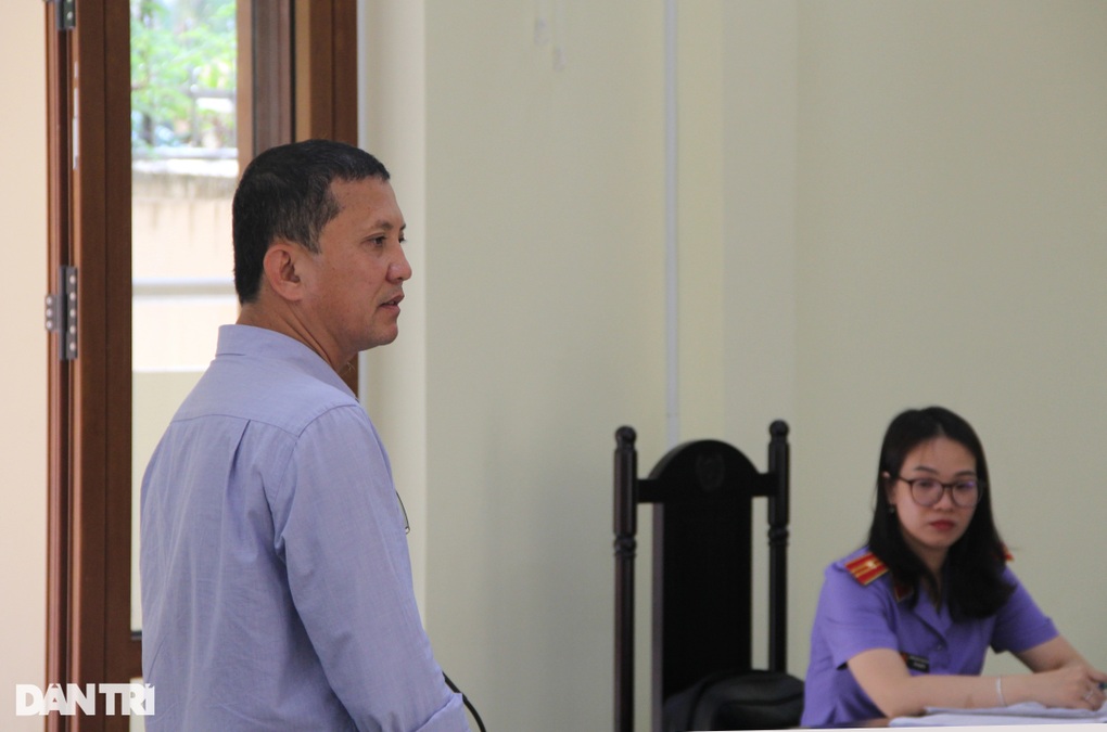 Diễn biến phiên tòa vụ bốc hơi gần 47 tỷ đồng gửi ở Sacombank - 1 Diễn biến phiên tòa vụ bốc hơi gần 47 tỷ đồng gửi ở Sacombank - 1