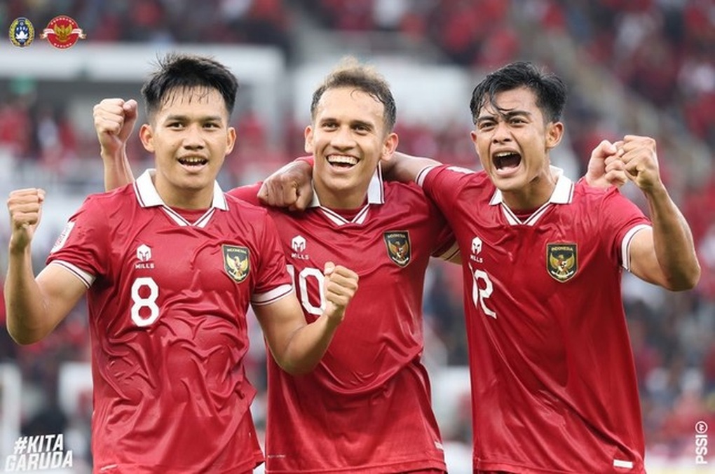 Indonesia bất ngờ chịu cú sốc phút chót, buộc phải loại 2 cầu thủ nhập tịch - 2 Indonesia bất ngờ chịu cú sốc phút chót, buộc phải loại 2 cầu thủ nhập tịch - 2