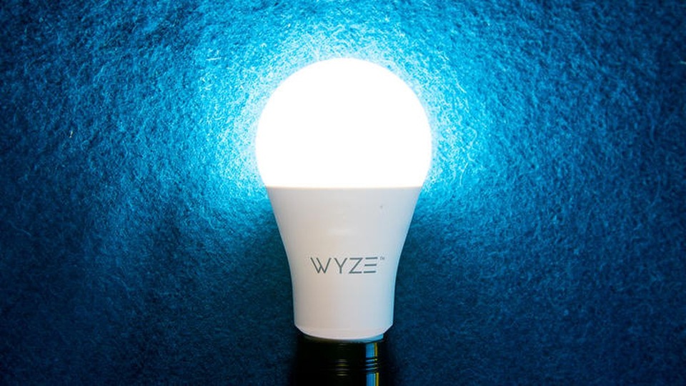 Mẹo 5 giây giúp bạn nhận biết bóng đèn LED giả, kém chất lượng - 5 Mẹo 5 giây giúp bạn nhận biết bóng đèn LED giả, kém chất lượng - 5