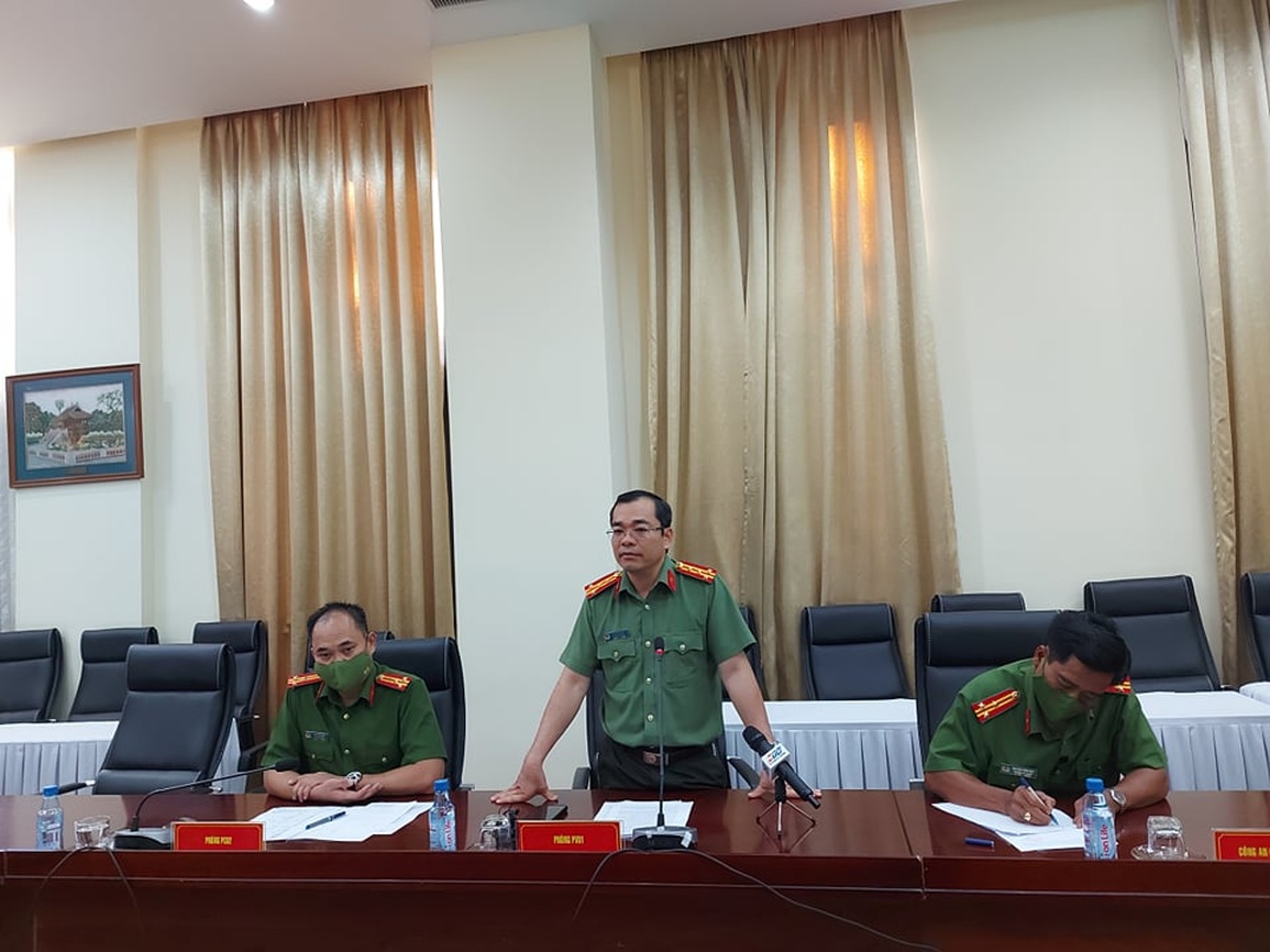 Công an TPHCM: Có cục đá nặng 10 kg trong ba lô của nam sinh mất tích - 1 Công an TPHCM: Có cục đá nặng 10 kg trong ba lô của nam sinh mất tích - 1