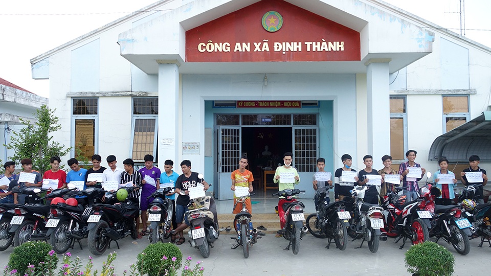 Giãn cách xã hội, người đi ít, sao tai nạn giao thông lại tăng? - 2 Giãn cách xã hội, người đi ít, sao tai nạn giao thông lại tăng? - 2