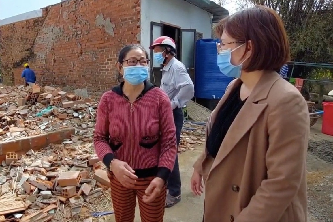 Bạn đọc Dân trí tiếp sức đồng bào Bình Định, Phú Yên sau trận lũ lịch sử - 4