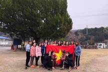 Nỗi niềm của lao động Việt ở nước ngoài sau 2 năm lỗi hẹn về quê ăn Tết