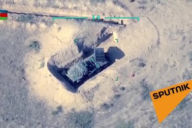 Thiết bị quân sự Armenia nổ tung trong cuộc không kích của Azerbaijan