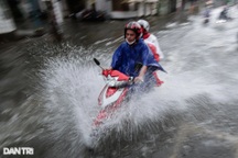 Thủ tướng cảnh báo người dân hạn chế ra đường khi bão số 1 đổ bộ