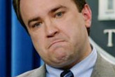 Người phát ngôn Nhà Trắng khó xử