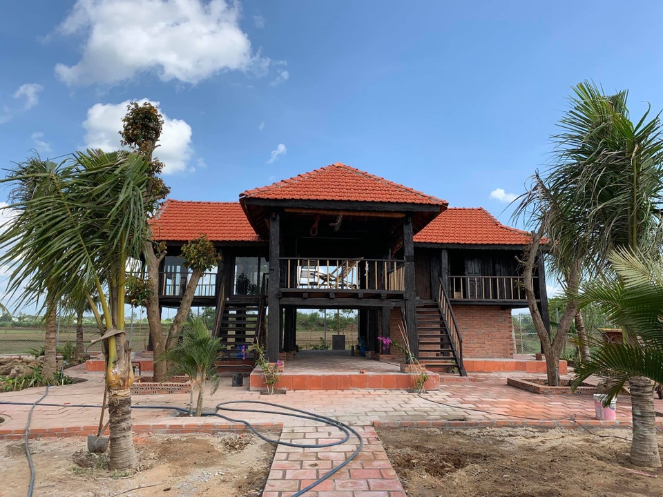 Mua lại nhà sàn cũ, gia đình ở Tây Nguyên làm nhà vườn 3.000m2 tuyệt đẹp - 9 Mua lại nhà sàn cũ, gia đình ở Tây Nguyên làm nhà vườn 3.000m2 tuyệt đẹp - 9